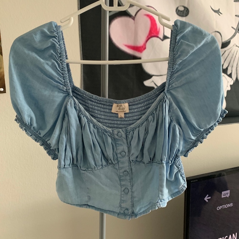Blue crop top